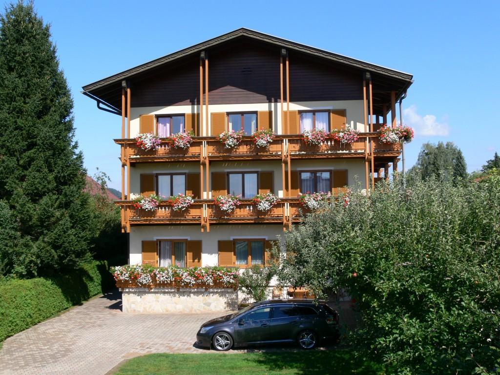 Gastehaus Sapetschnig Lägenhet Faak am See Exteriör bild
